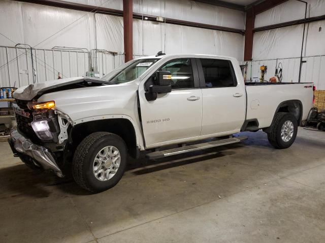 CHEVROLET SILVERADO 2022 with VIN 1GC4YTE71NF277696 - Photo from auction