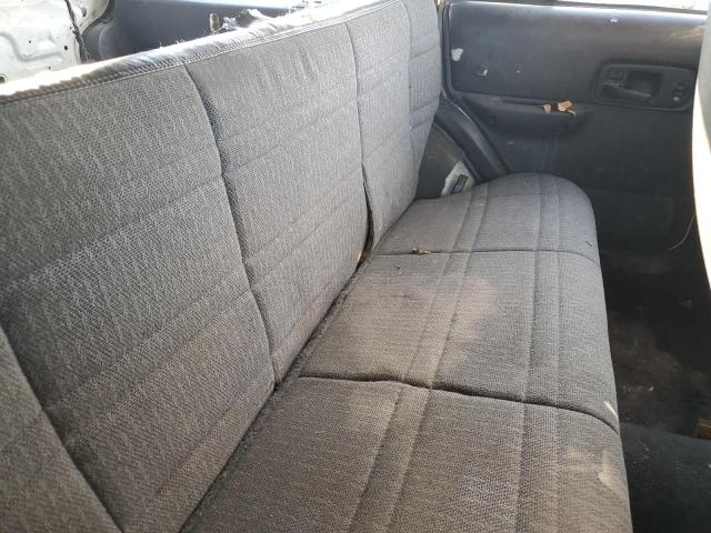 Photo 10 from auction – 2000 JEEP CHEROKEE S with VIN 1J4FT48S0YL155733
