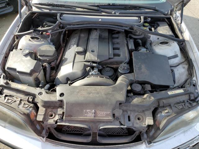 Photo 11 from auction – 2005 BMW 325 XI with VIN WBAEU33445PR16637