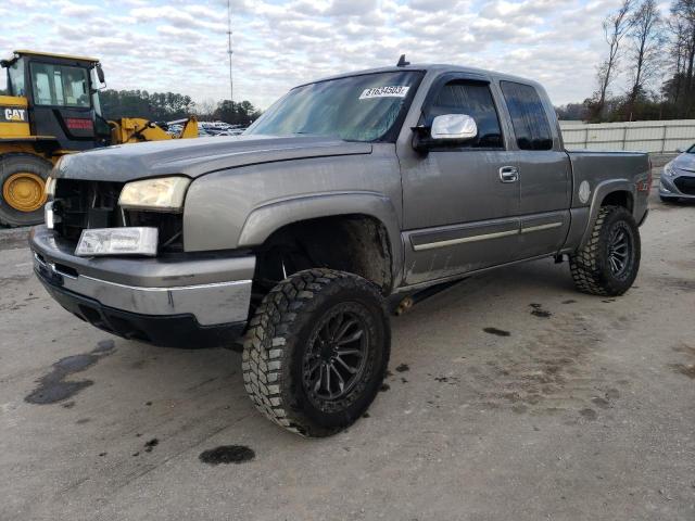CHEVROLET SILVERADO 2006 with VIN 1GCEK19T06Z155235 - Photo from auction
