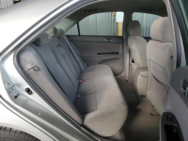 Photo 10 from auction – 2005 TOYOTA CAMRY LE with VIN 4T1BE32K35U558902