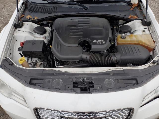 Photo 11 from auction – 2015 CHRYSLER 300 LIMITE with VIN 2C3CCAAG9FH796715