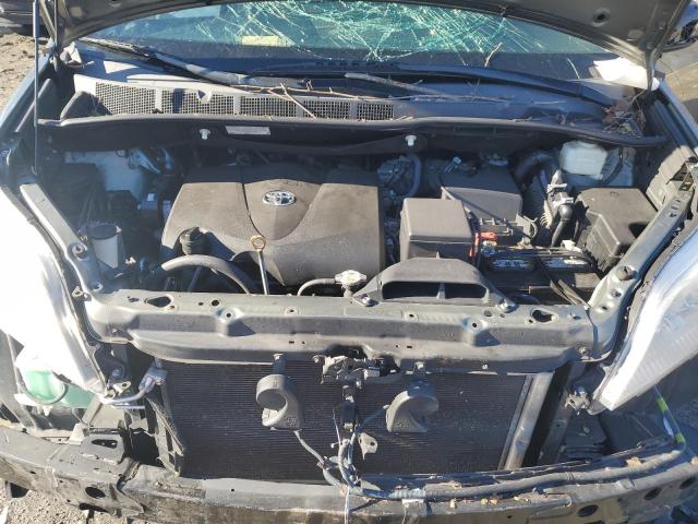 Photo 12 from auction – 2019 TOYOTA SIENNA with VIN 5TDZZ3DC1KS019210