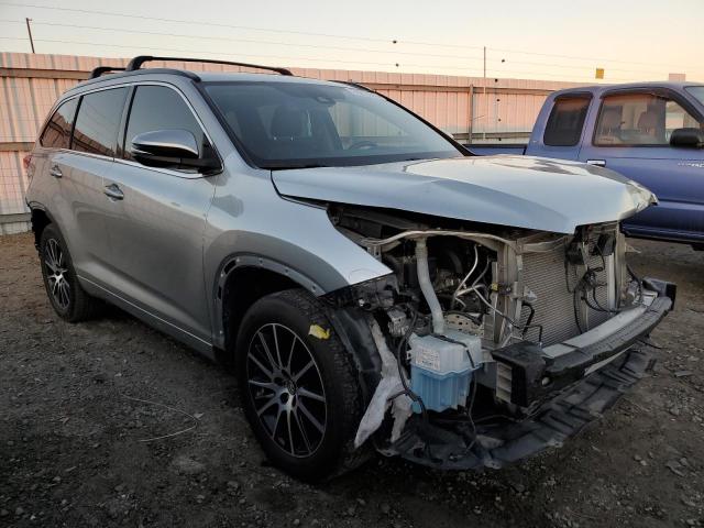 Photo 4 from auction – 2017 TOYOTA HIGHLANDER with VIN 5TDKZRFH5HS195098