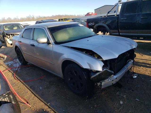 Photo 4 from auction – 2005 CHRYSLER 300 TOURIN with VIN 2C3JA53G75H114706