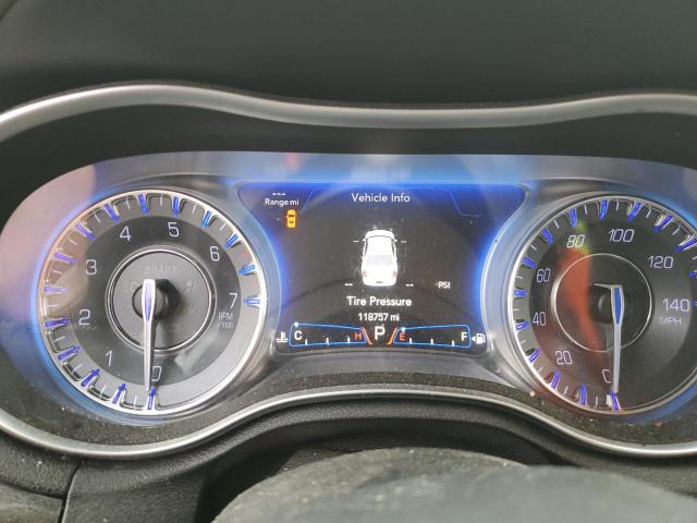 Photo 9 from auction – 2015 CHRYSLER 300 LIMITE with VIN 2C3CCAAG5FH860698