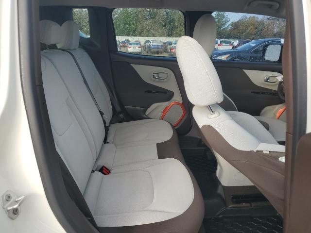 Photo 11 from auction – 2015 JEEP RENEGADE L with VIN ZACCJBBT3FPB50653