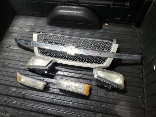 Photo 12 from auction – 2005 CHEVROLET SILVERADO with VIN 1GCEK19B65Z299183