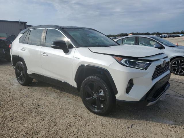 Photo 4 from auction – 2020 TOYOTA RAV4 XSE with VIN 2T3E6RFV7LW002002