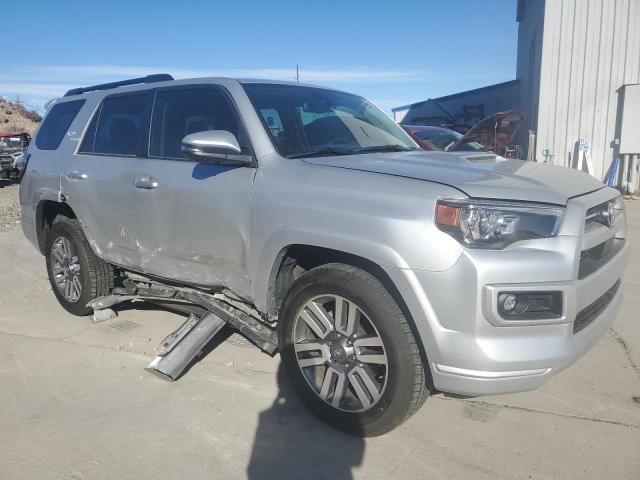 Photo 4 from auction – 2022 TOYOTA 4RUNNER SR with VIN JTESU5JR2N5978982