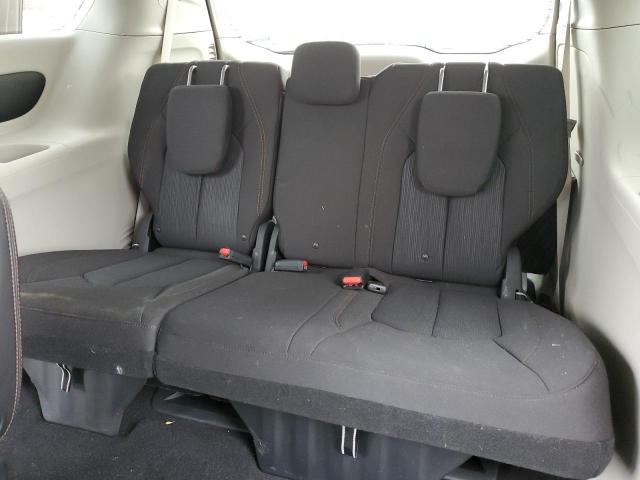Photo 10 from auction – 2018 CHRYSLER PACIFICA T with VIN 2C4RC1FG2JR113223