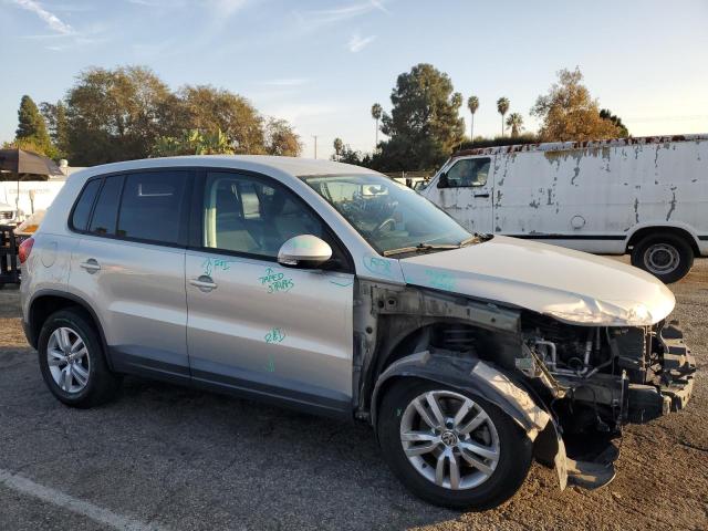 Photo 4 from auction – 2012 VOLKSWAGEN TIGUAN S with VIN WVGAV7AXXCW525929