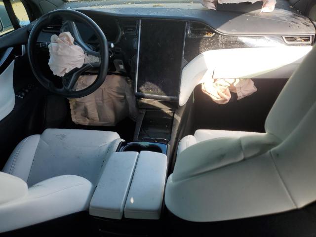 Photo 8 from auction – 2019 TESLA MODEL X with VIN 5YJXCAE2XKF152636