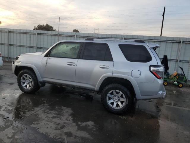 Photo 2 from auction – 2014 TOYOTA 4RUNNER SR with VIN JTEBU5JR9E5162299
