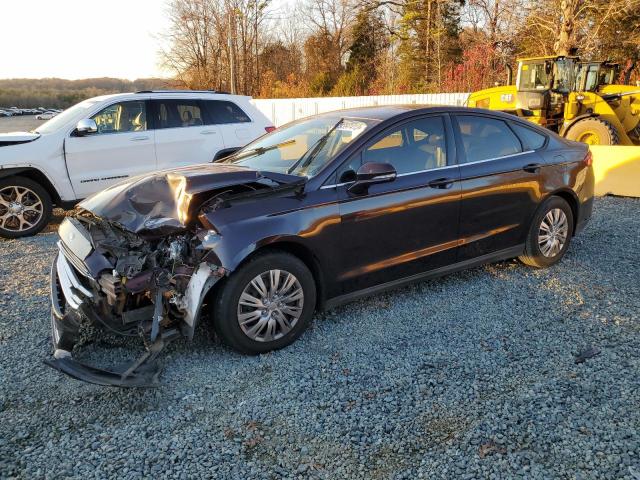 FORD FUSION S 2013 with VIN 3FA6P0G77DR137618 - Photo from auction