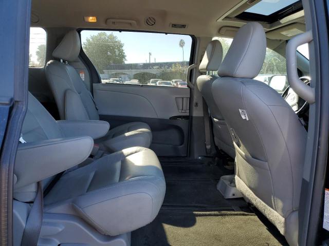 Photo 11 from auction – 2015 TOYOTA SIENNA XLE with VIN 5TDDK3DC9FS108480