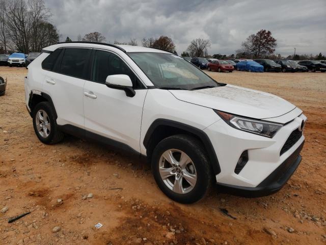 Photo 4 from auction – 2020 TOYOTA RAV4 XLE with VIN 2T3W1RFV8LC067543