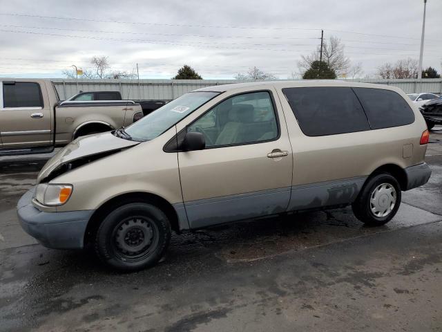 TOYOTA SIENNA CE 2000 with VIN 4T3GF19C3YU262005 - Photo from auction