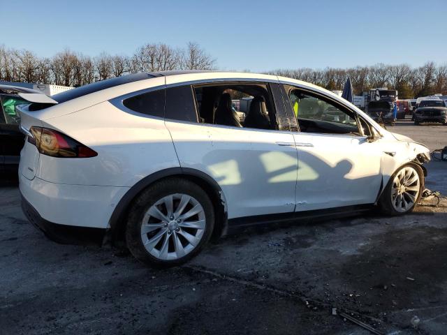 Photo 3 from auction – 2018 TESLA MODEL X with VIN 5YJXCBE2XJF126560