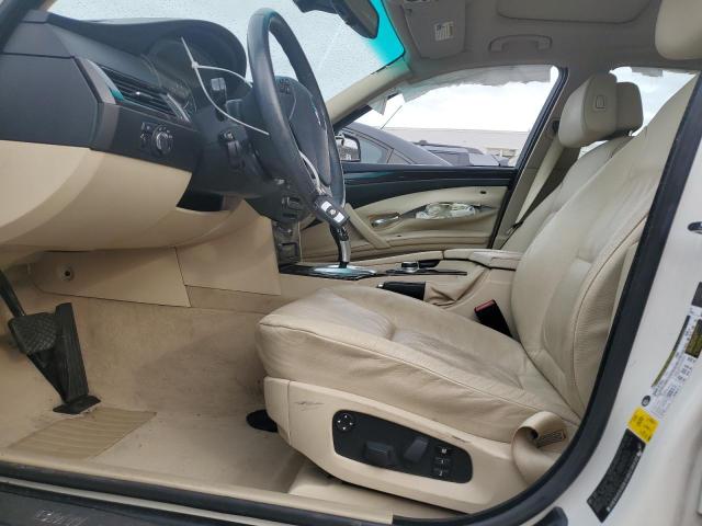 Photo 7 from auction – 2009 BMW 528 I with VIN WBANU53579C123821