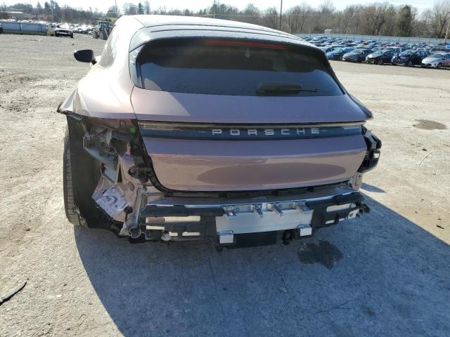Photo 6 from auction – 2022 PORSCHE TAYCAN CRO with VIN WP0BA2Y11NSA67428