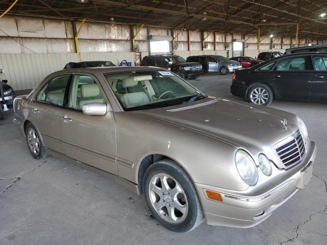 Photo 4 from auction – 2002 MERCEDES-BENZ E 320 with VIN WDBJF65J42B500837