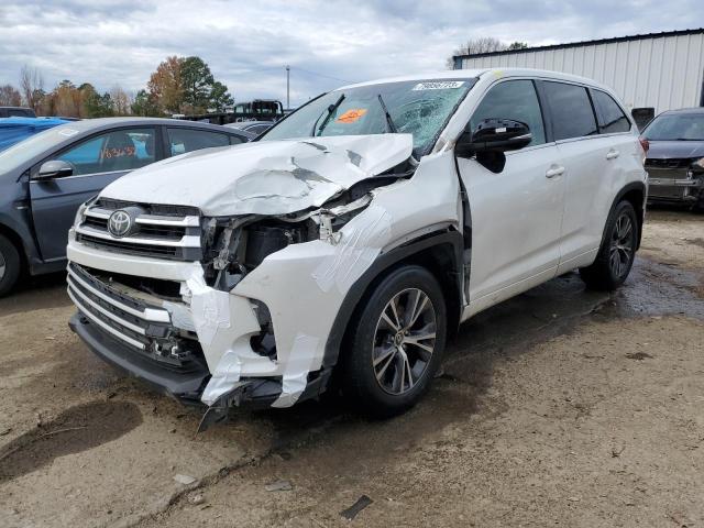 TOYOTA HIGHLANDER 2017 with VIN 5TDZARFH3HS027689 - Photo from auction