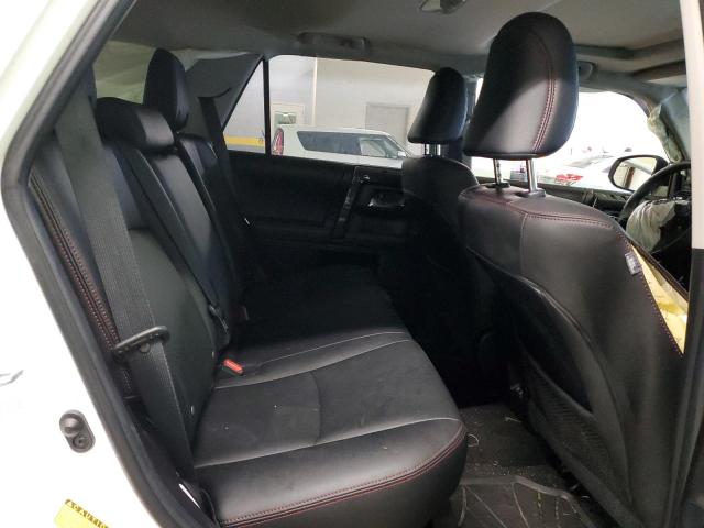 Photo 11 from auction – 2020 TOYOTA 4RUNNER SR with VIN JTEBU5JR3L5743794
