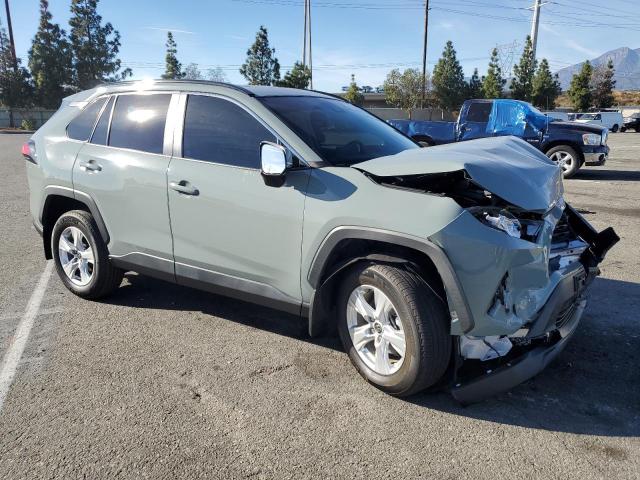 Photo 4 from auction – 2021 TOYOTA RAV4 XLE with VIN 2T3W1RFV1MW158816