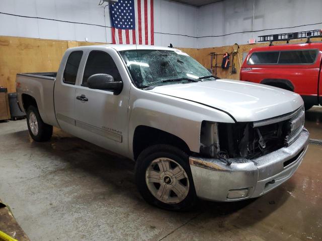 Photo 4 from auction – 2013 CHEVROLET SILVERADO with VIN 1GCRKSE76DZ200238