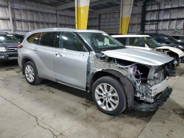Photo 4 from auction – 2022 TOYOTA HIGHLANDER with VIN 5TDXBRCH4NS555522