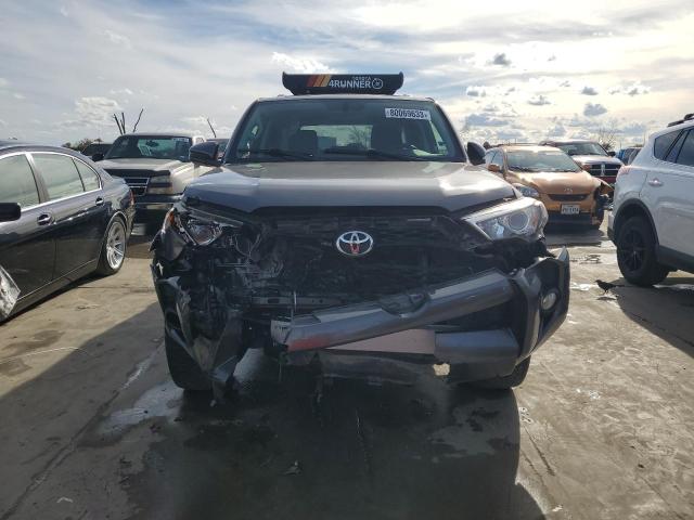 Photo 5 from auction – 2016 TOYOTA 4RUNNER SR with VIN JTEZU5JR9G5142880