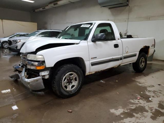 CHEVROLET 1500 SILVE 2000 with VIN 1GCEK14V1YE425656 - Photo from auction