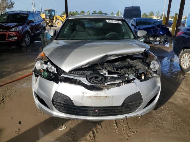 Photo 5 from auction – 2016 HYUNDAI VELOSTER with VIN KMHTC6AD7GU277445