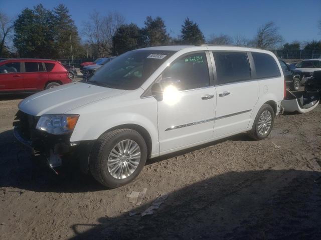 CHRYSLER TOWN & COU 2015 with VIN 2C4RC1CG1FR574439 - Photo from auction