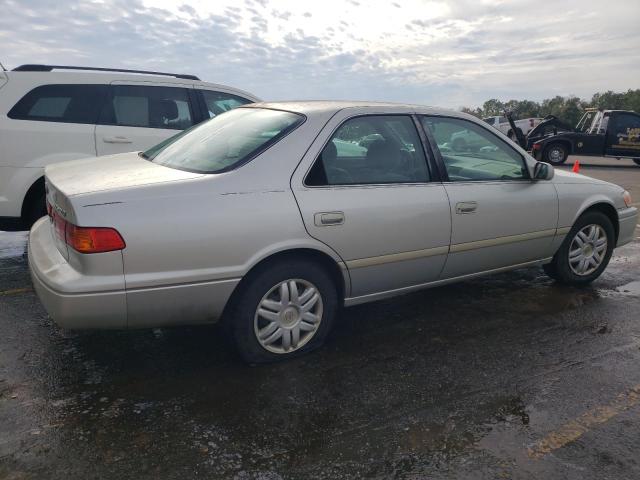 Photo 3 from auction – 2001 TOYOTA CAMRY CE with VIN 4T1BG22K91U805595