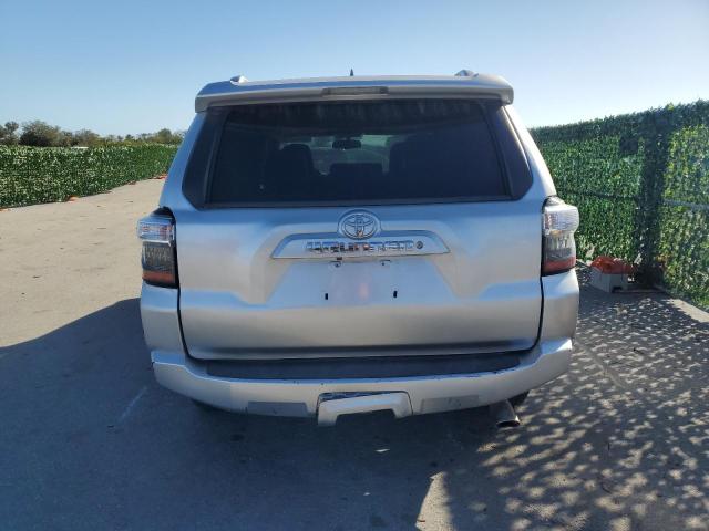 Photo 6 from auction – 2015 TOYOTA 4RUNNER SR with VIN JTEZU5JR5F5090629