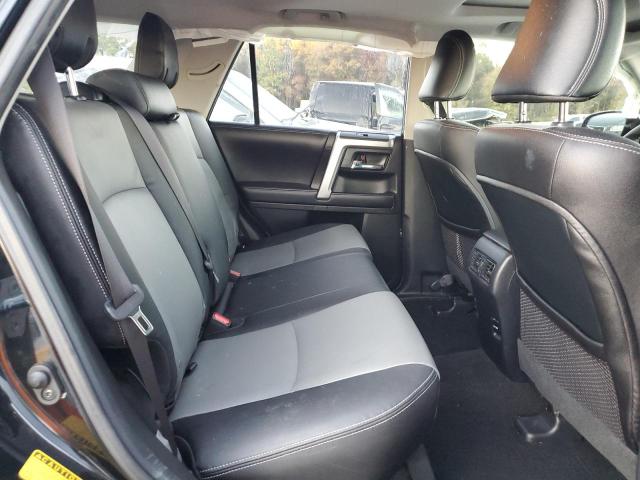 Photo 10 from auction – 2018 TOYOTA 4RUNNER SR with VIN JTEZU5JR3J5189880