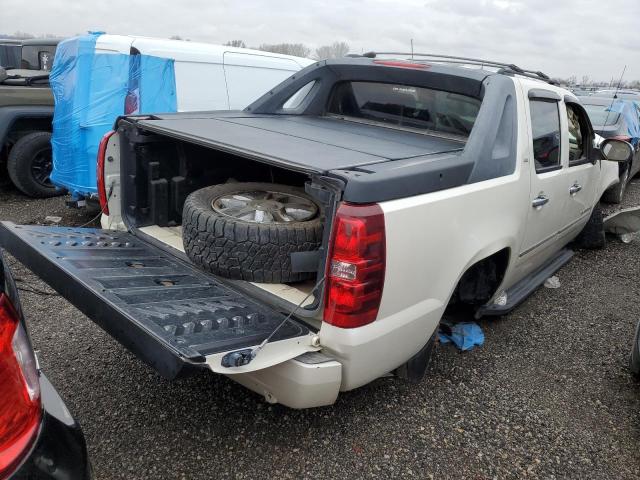 Photo 3 from auction – 2011 CHEVROLET AVALANCHE with VIN 3GNTKGE35BG119185