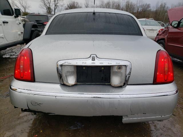 Photo 6 from auction – 2000 LINCOLN TOWN CAR C with VIN 1LNHM83W9YY877049