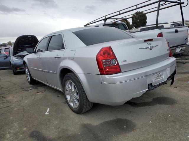 Photo 2 from auction – 2010 CHRYSLER 300 TOURIN with VIN 2C3CK5CV2AH282087