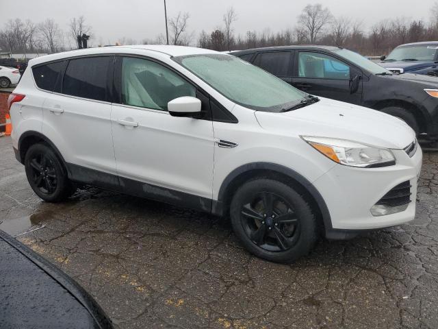 Photo 4 from auction – 2016 FORD ESCAPE SE with VIN 1FMCU9GX6GUA46374