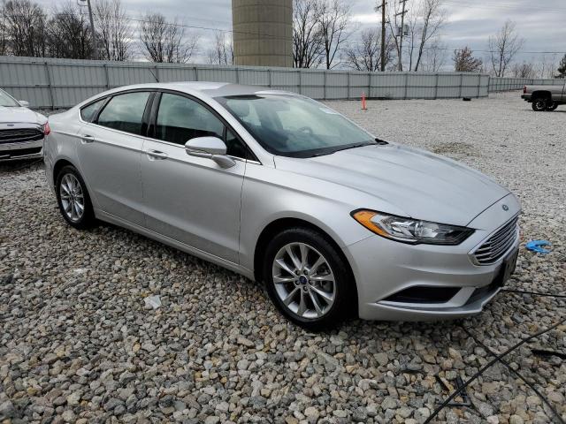 Photo 4 from auction – 2017 FORD FUSION SE with VIN 3FA6P0HD4HR310229