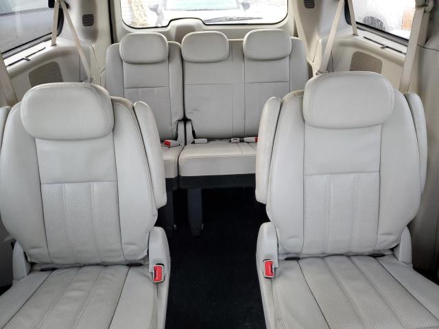 Photo 10 from auction – 2010 CHRYSLER TOWN & COU with VIN 2A4RR8D16AR441258