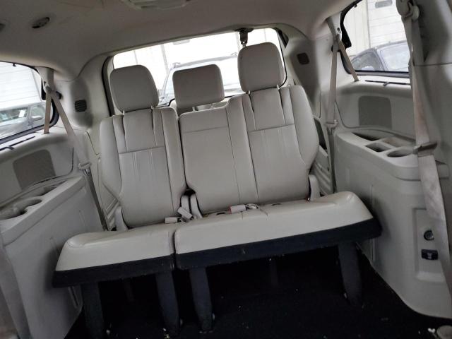 Photo 10 from auction – 2011 CHRYSLER TOWN & COU with VIN 2A4RR8DG2BR610844