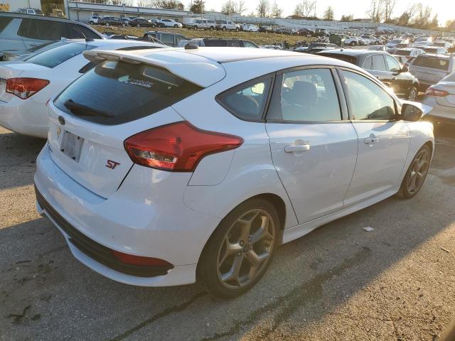 Photo 3 from auction – 2018 FORD FOCUS ST with VIN 1FADP3L93JL332531