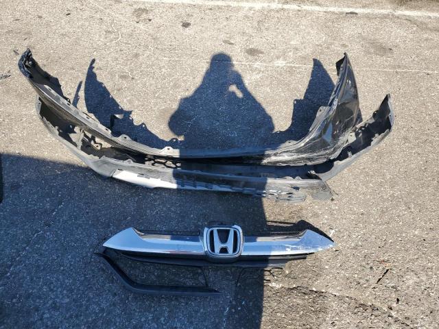 Photo 12 from auction – 2017 HONDA CR-V EX with VIN 7FARW1H5XHE037103