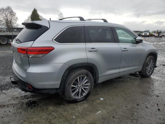 Photo 3 from auction – 2017 TOYOTA HIGHLANDER with VIN 5TDJZRFH7HS518370