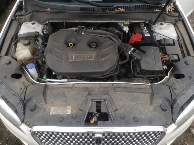 Photo 11 from auction – 2017 LINCOLN MKZ RESERV with VIN 3LN6L5E9XHR647972