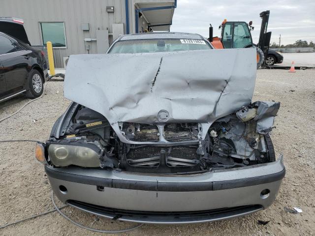 Photo 5 from auction – 2005 BMW 325 I with VIN WBAEV33405KN98526